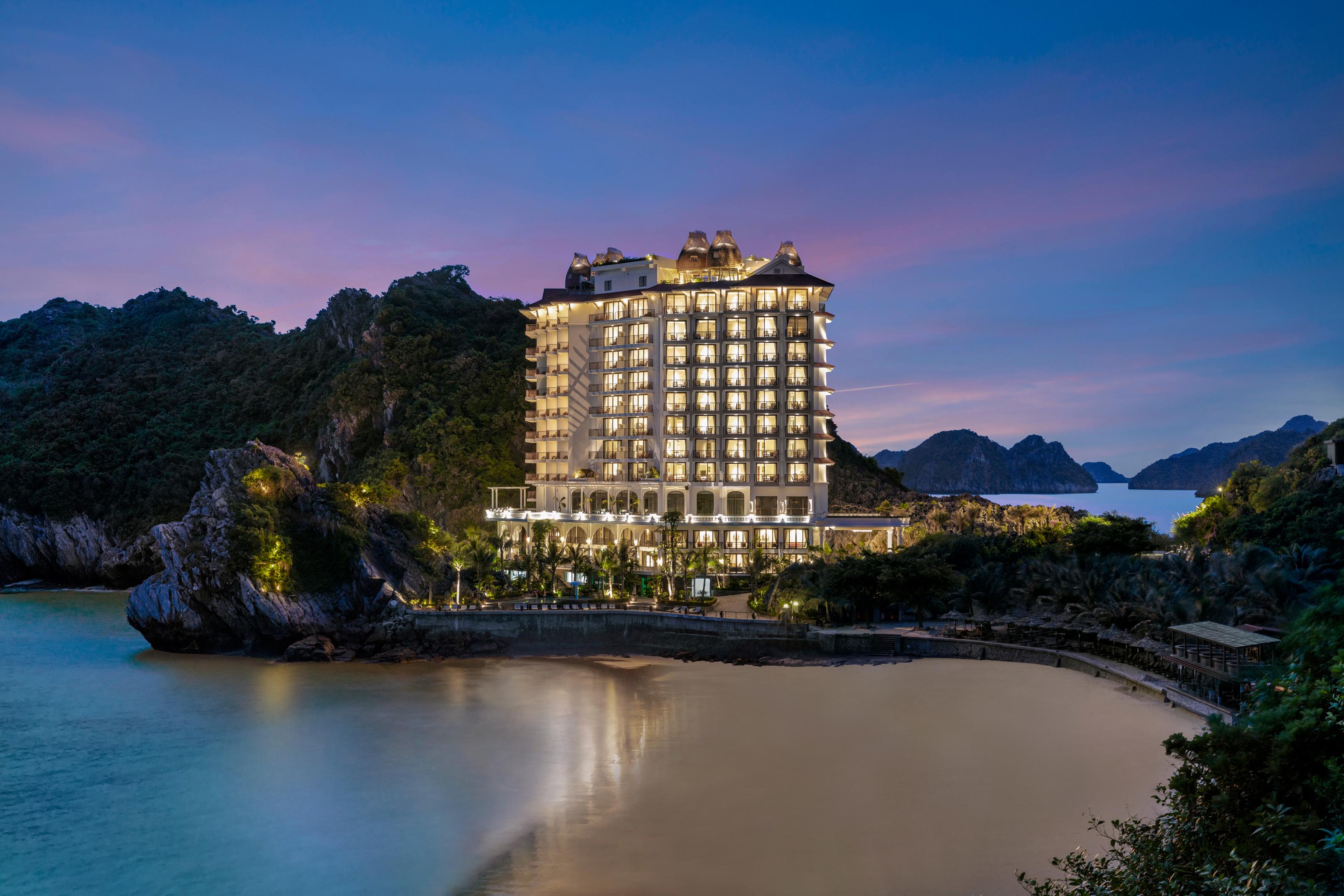 โรงแรมแปร์ล โดริย็อง กัตบา - เอ็มแกลเลอรี Chan Chau ภายนอก รูปภาพ Vinpearl Hotel Nha Trang